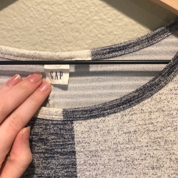 GAP Patterned Dress - Picture 3 of 4